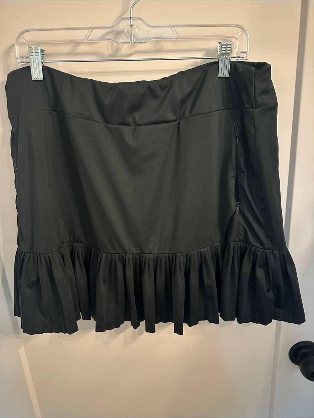 Tail Black Ruffled Golf Skort